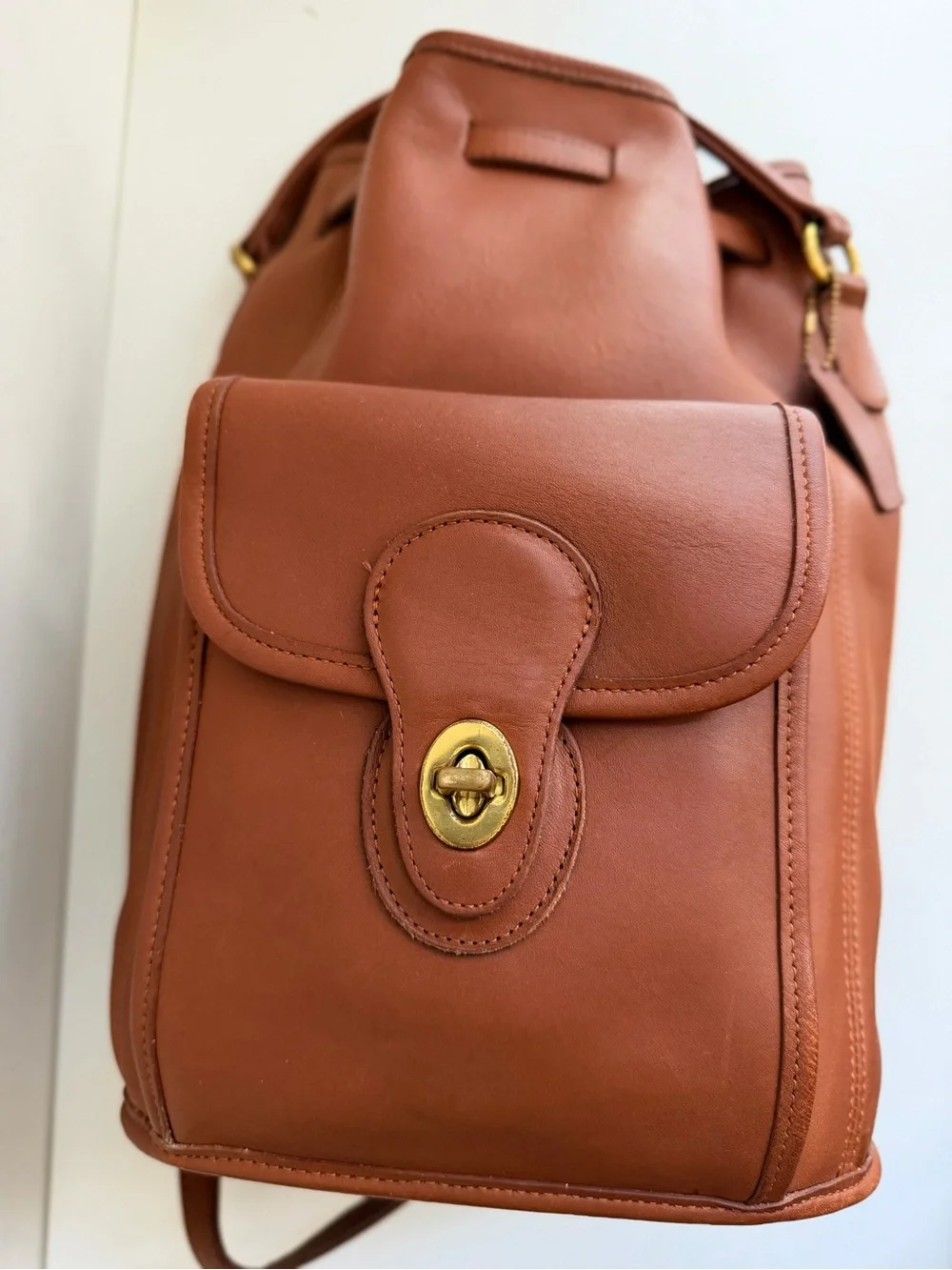Authentic Coach 9992 Vintage Classic Handle Leather Bucket Backpack